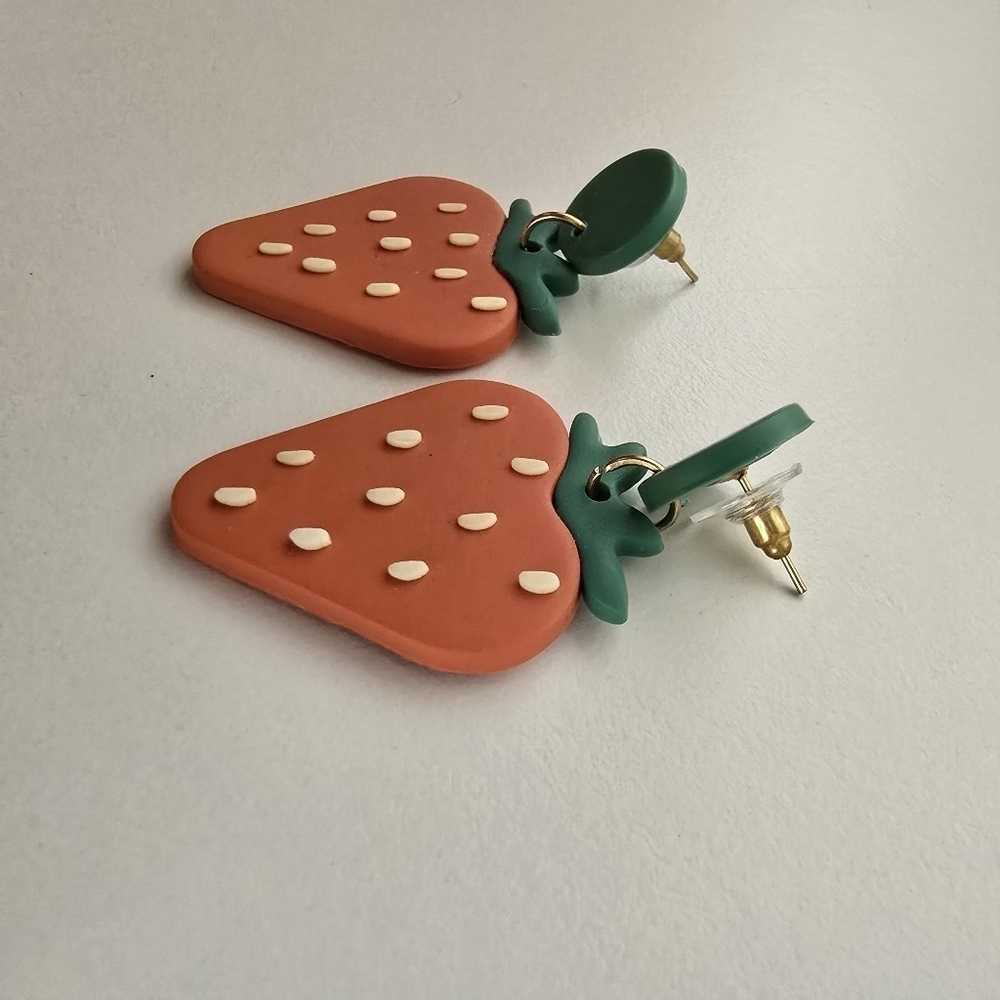NEW Red Strawberry Polymer Clay Dangle Earrings - Picture 6 of 8